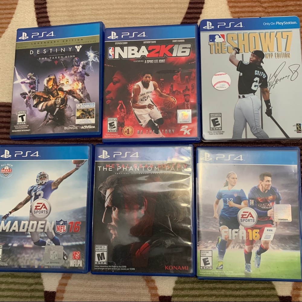 PS4 Video Games Bundle (6)
